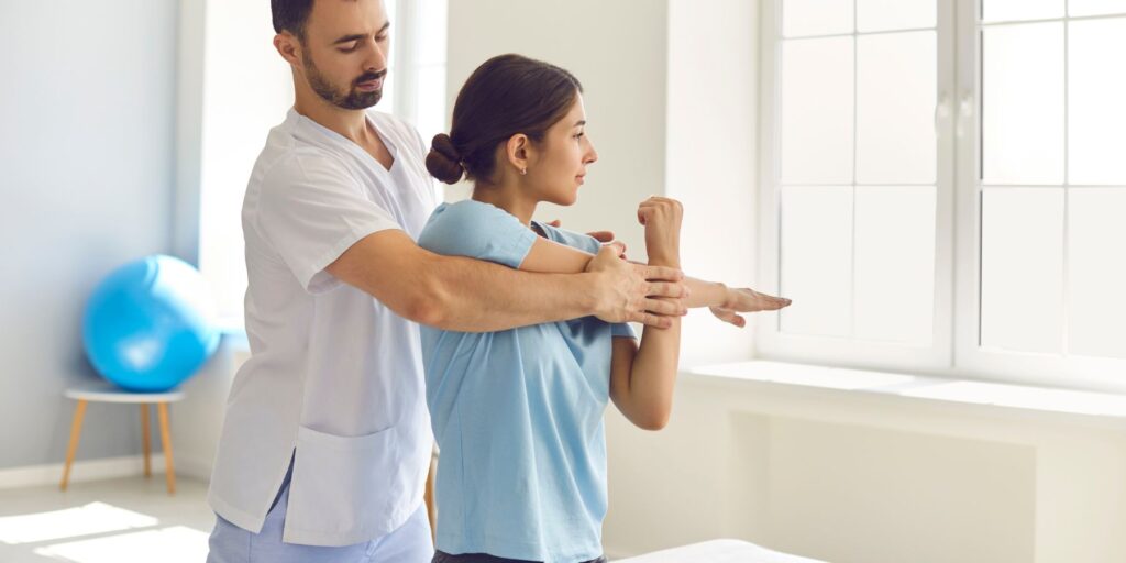 FISIOTERAPIA DE LA TORRE_Cómo Manejar y Recuperarse de Lesiones en Ligamentos y Músculos